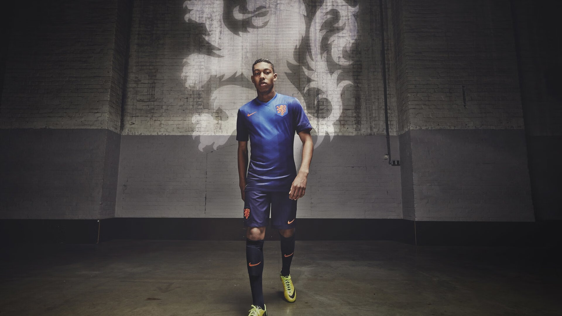 开云-坎特之夜，一个只懂防守的人，如何让欧洲最华丽的防线彻底消融