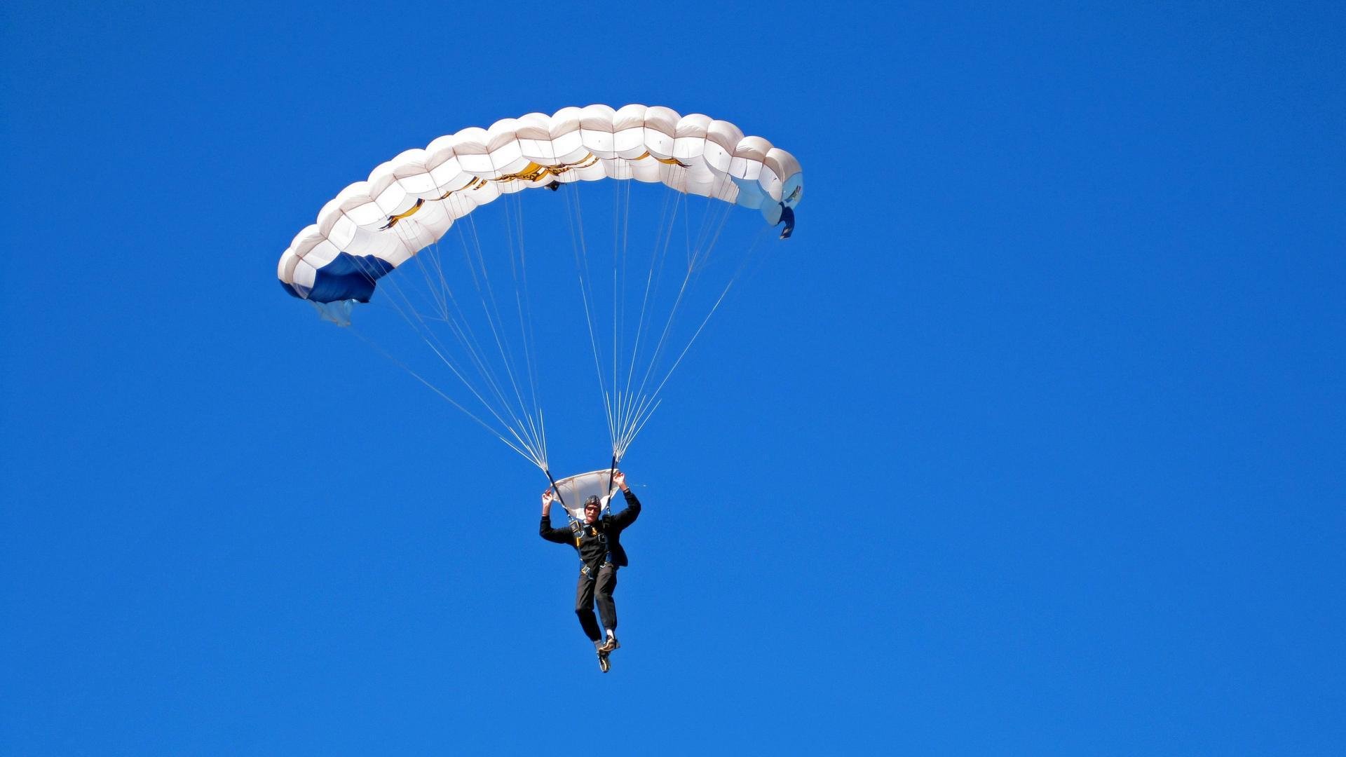开云体育app-当西甲国家德比硝烟散尽，我们却在广东队身上看到压制的另一种答案