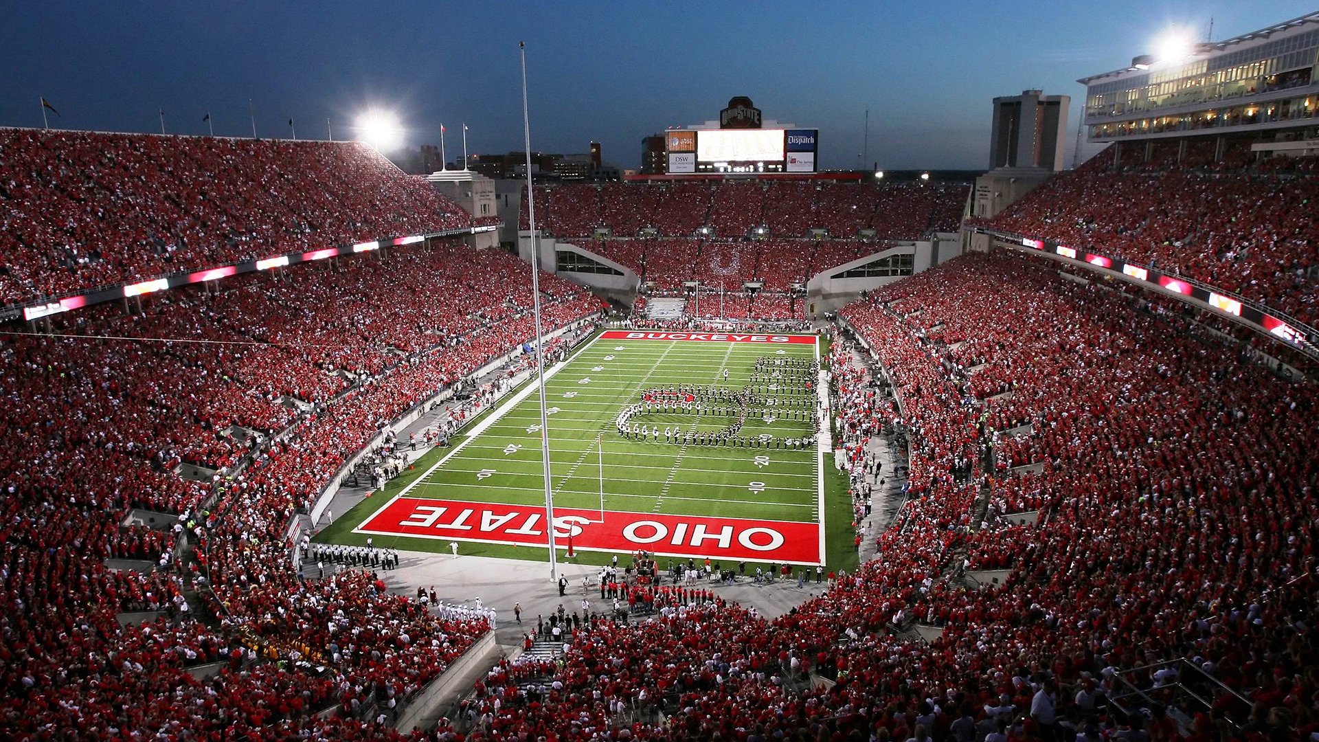 开云体育app-王朝裂痕下的新王登基，米切尔冠军级表现撕裂广厦，快船争冠战惊险胜出的三重启示